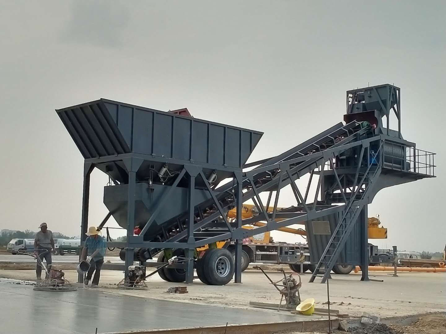 YHZS90 mobile concrete batching plant